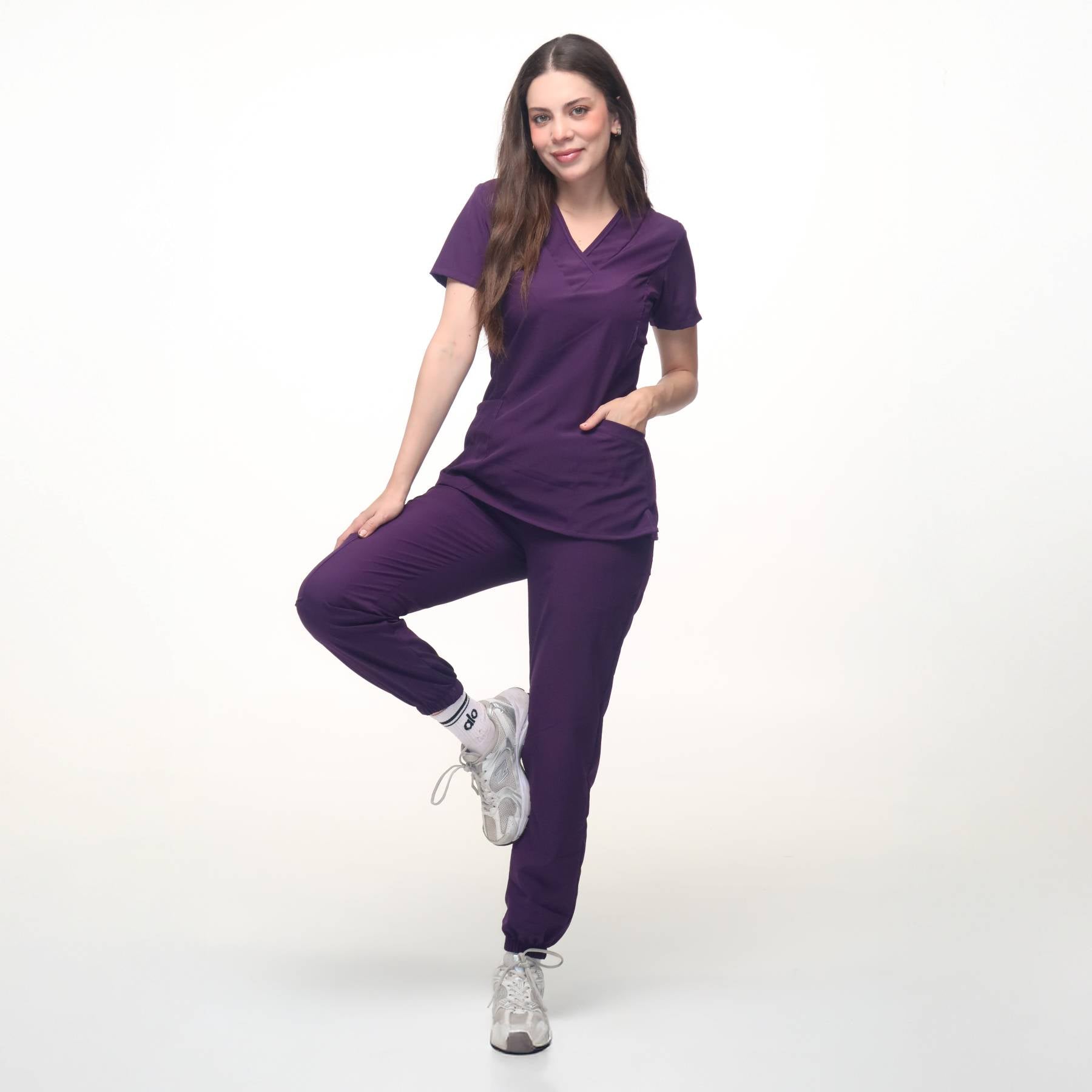 Cuello V con Pantalón - Morado